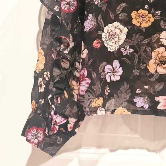 🌸 Forever 21 Floral Ruffle Long-Sleeve Top – Size Small - Picture 7 of 7